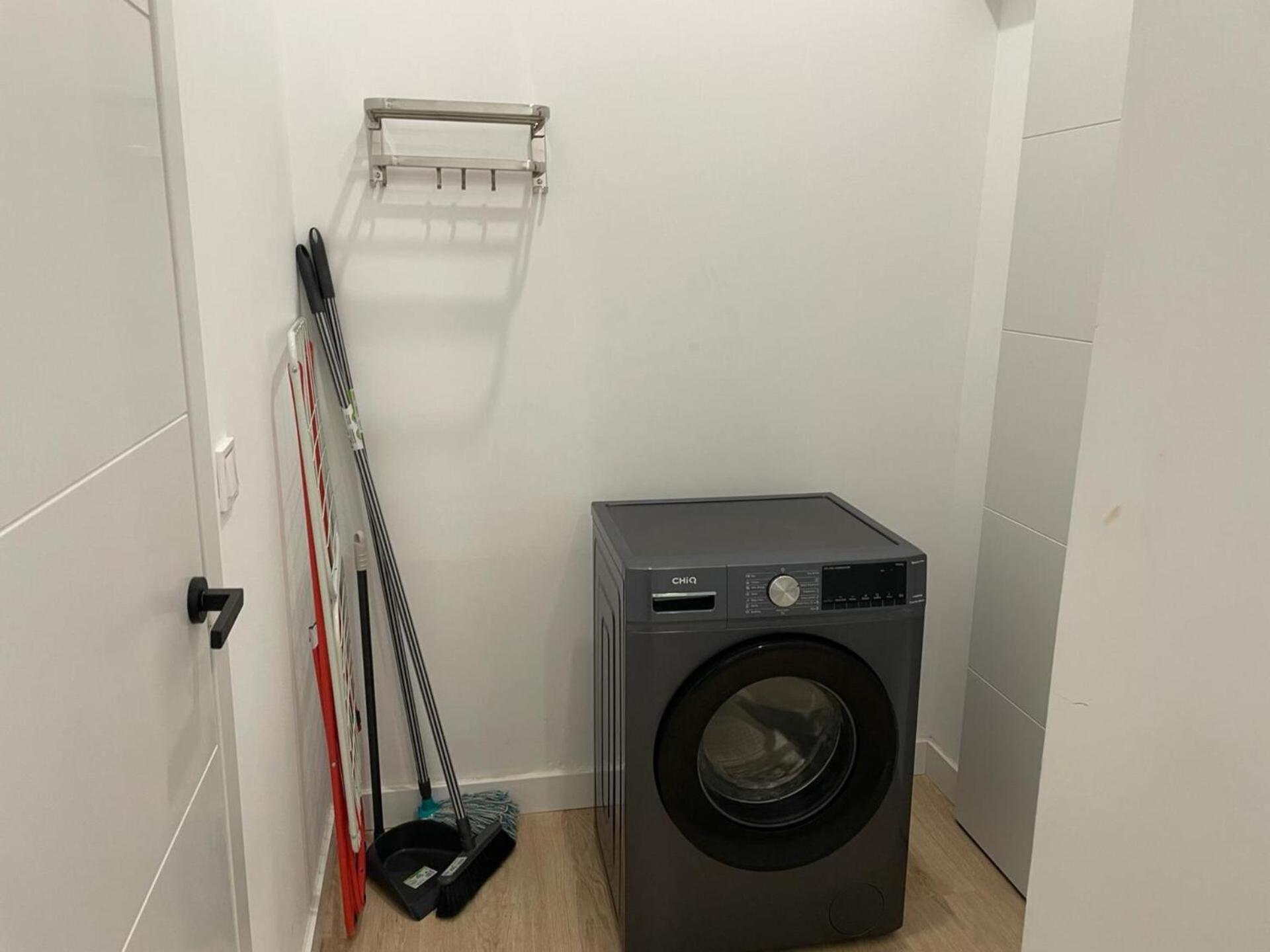 Ferienwohnung U1 Ap Nuevo, Bien Comunicado Madrid Centro Exterior foto